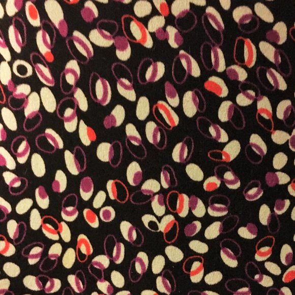 GIBSON Short Sleeve Graphic Wrap Dress - Picture 5 of 10